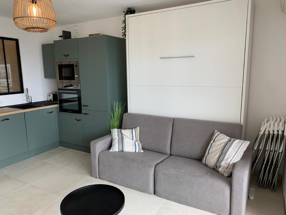 Vue Sur Les Iles D'Or Apartment Hyeres Exterior photo